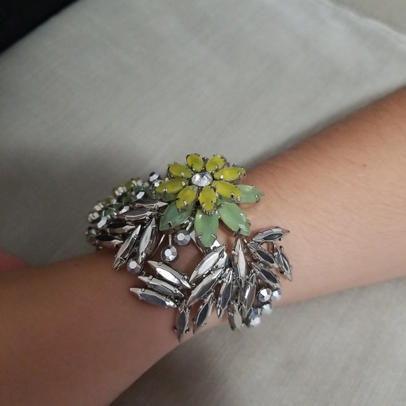 Bcbgmaxazria floral stone cuff bracelet - Picture 5 of 6